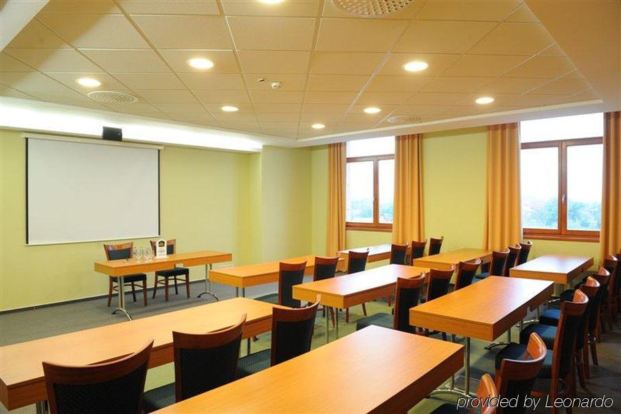 Aquarell Hotel Cegléd Ανέσεις φωτογραφία