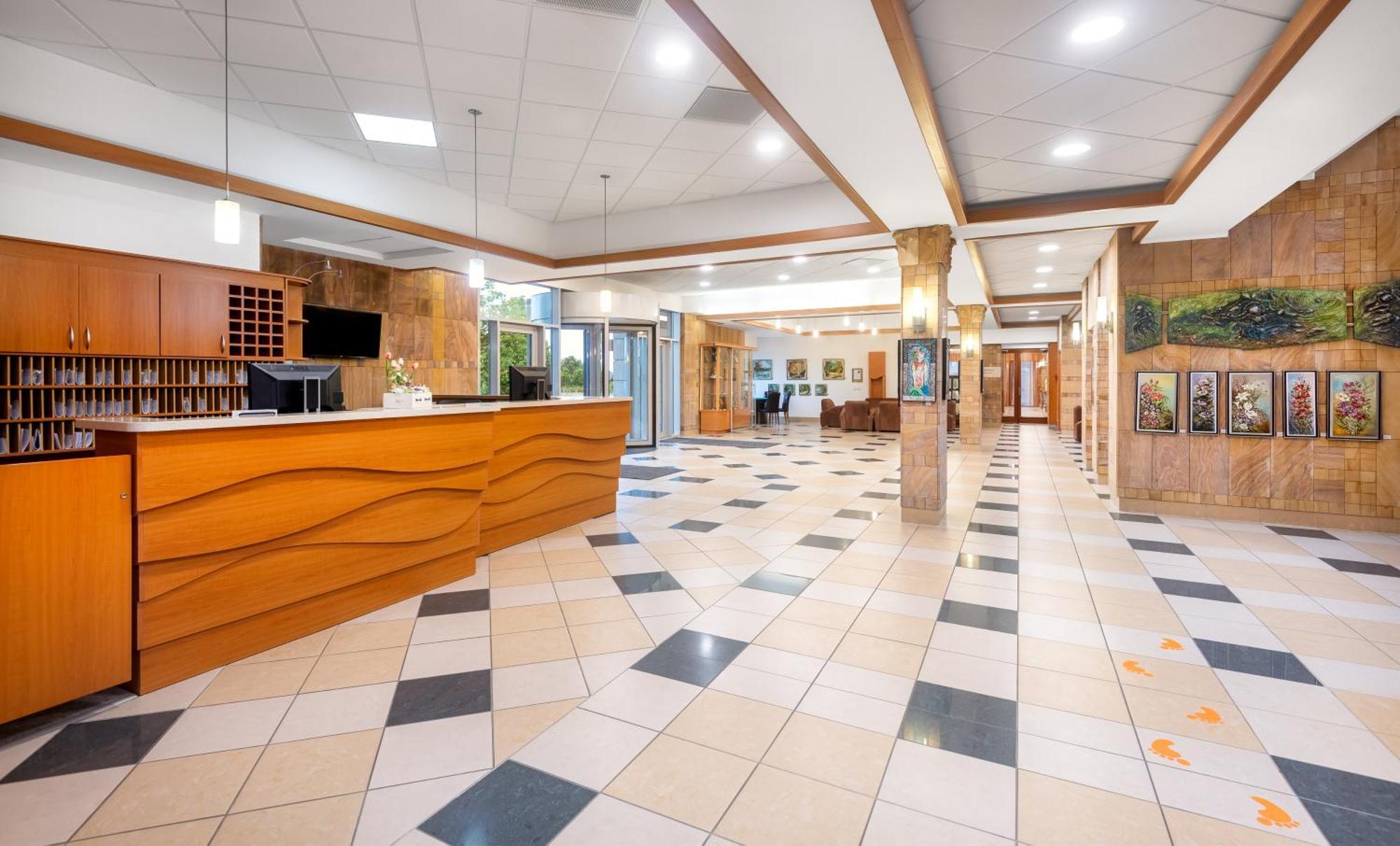 Aquarell Hotel Cegléd Εξωτερικό φωτογραφία