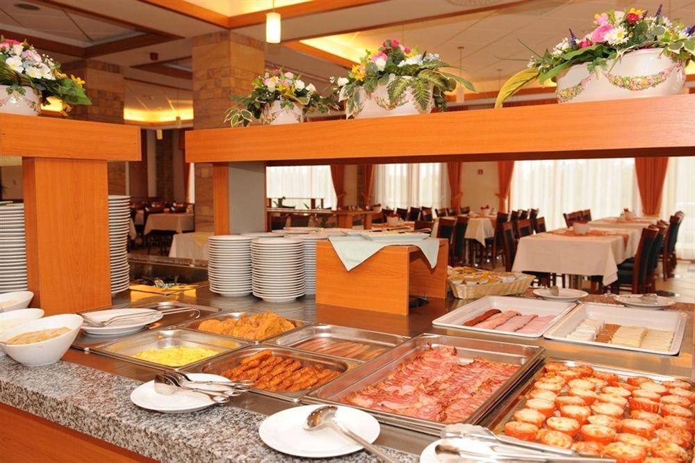 Aquarell Hotel Cegléd Εξωτερικό φωτογραφία