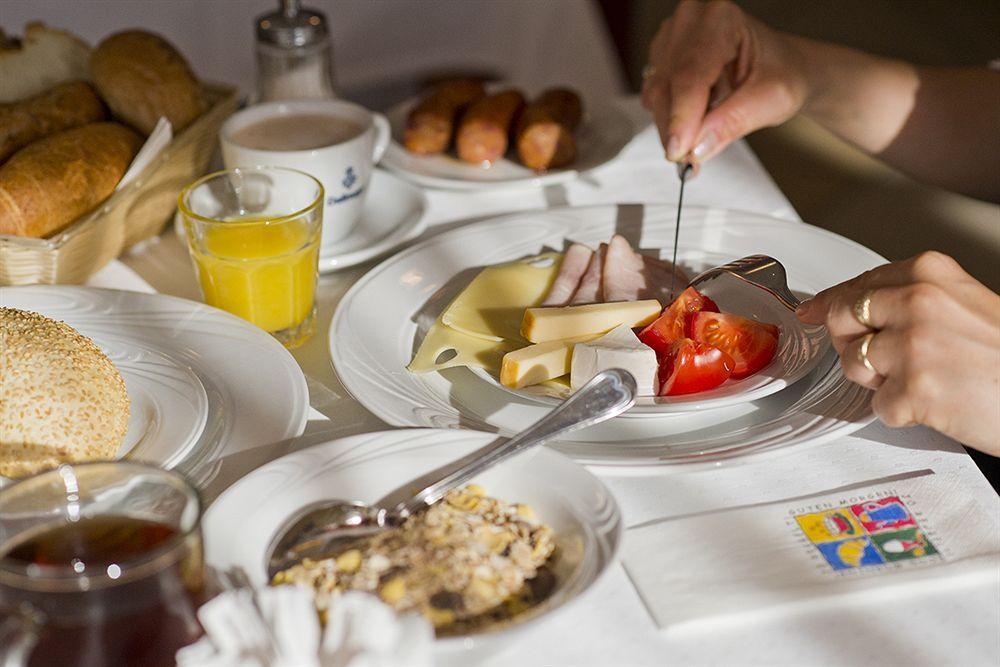 Aquarell Hotel Cegléd Εξωτερικό φωτογραφία